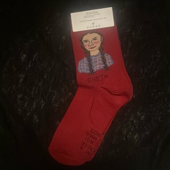 💜NEW❤️ Collectible Maggie Stern Socks ⛵️GRETA⚓️ - Picture 3 of 6